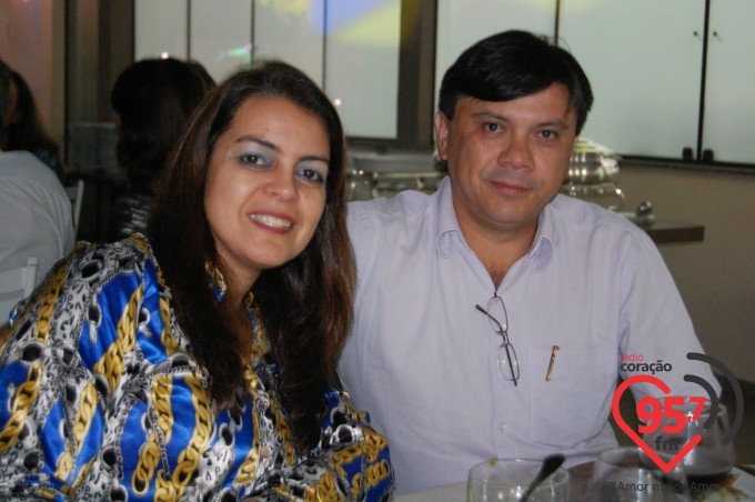 Jantar dançante na paróquia São Carlos