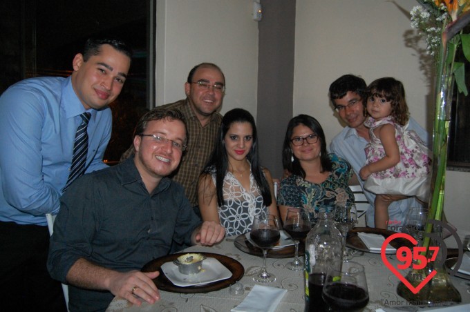 Jantar dançante na paróquia São Carlos