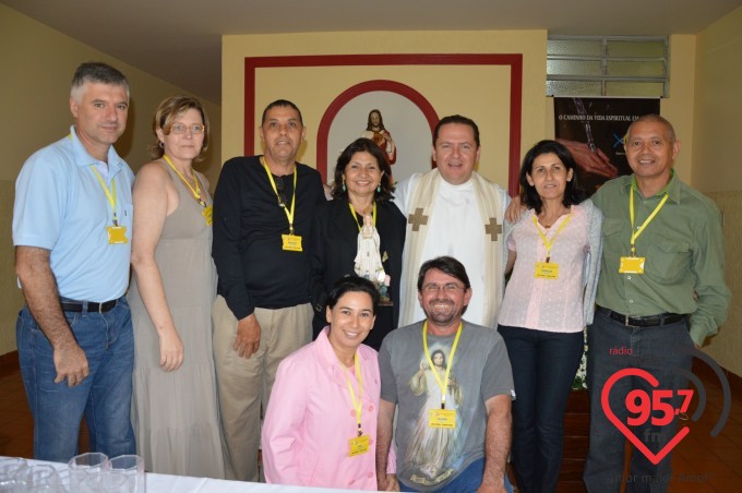 Equipes de N.S. fazem retiro no Ipad