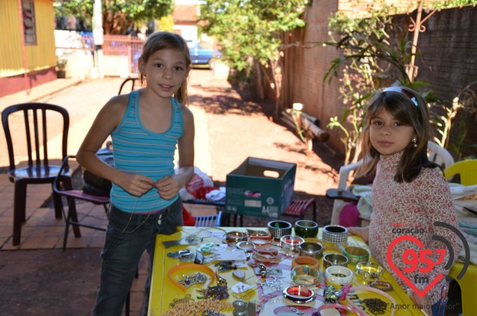 Bazar beneficente em Montese