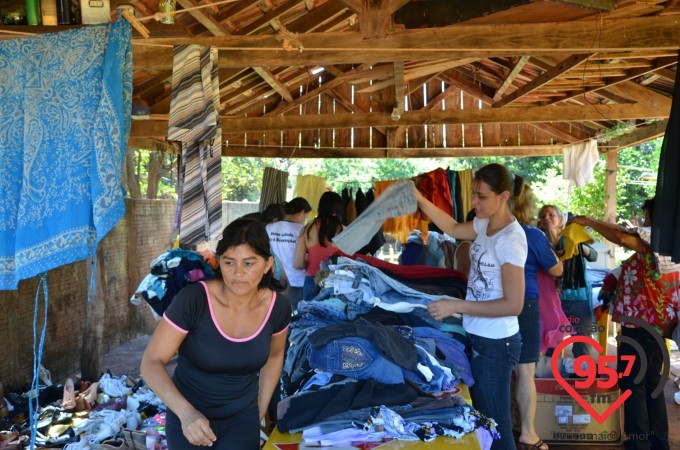 Bazar beneficente em Montese