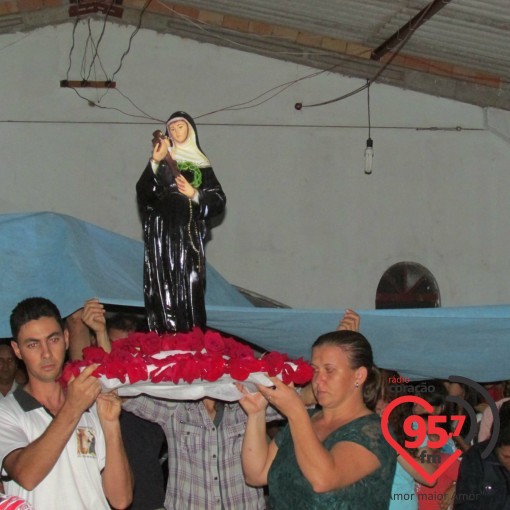 Comunidade faz celebração à Santa Rita de Cássia