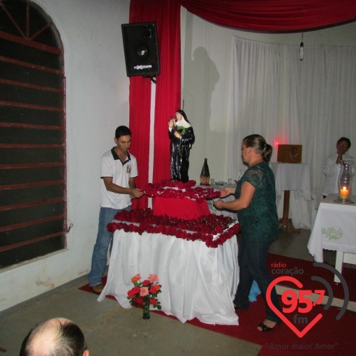 Comunidade faz celebração à Santa Rita de Cássia