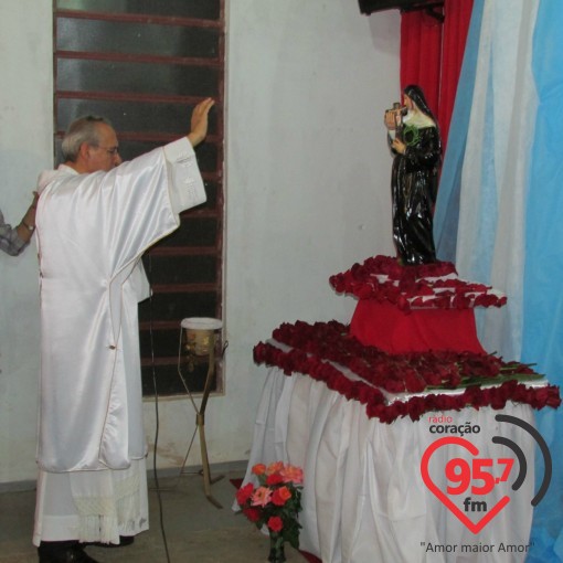 Comunidade faz celebração à Santa Rita de Cássia