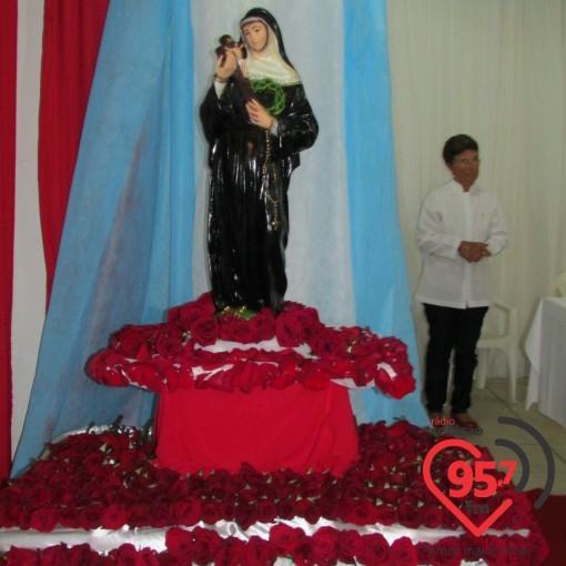 Comunidade faz celebração à Santa Rita de Cássia