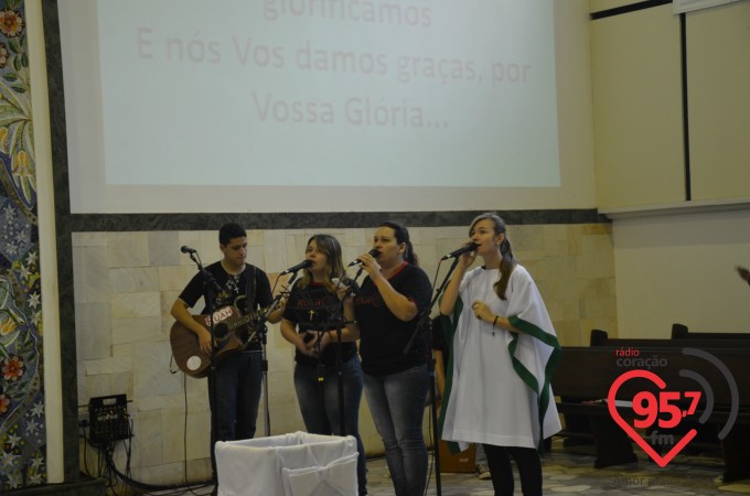 Pe. Crispim celebra 'Missa com a Juventude' na Catedral