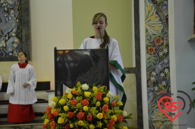 Pe. Crispim celebra 'Missa com a Juventude' na Catedral