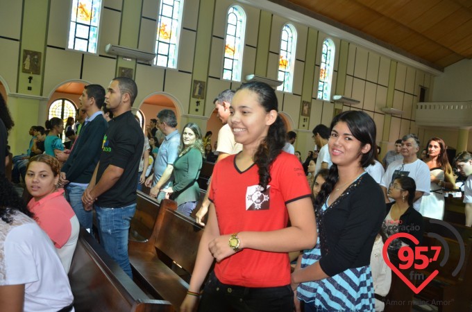 Pe. Crispim celebra 'Missa com a Juventude' na Catedral