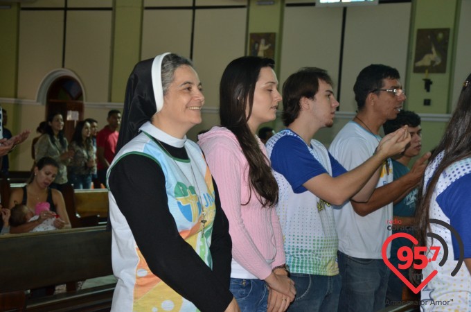 Pe. Crispim celebra 'Missa com a Juventude' na Catedral