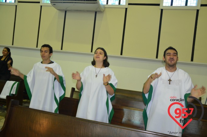 Pe. Crispim celebra 'Missa com a Juventude' na Catedral