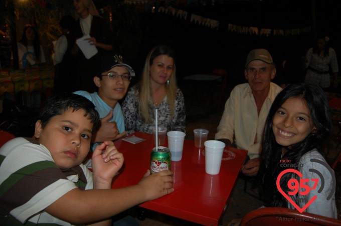 Capela N.S. Aparecida, no jardim Monte alegre, realiza festa junina