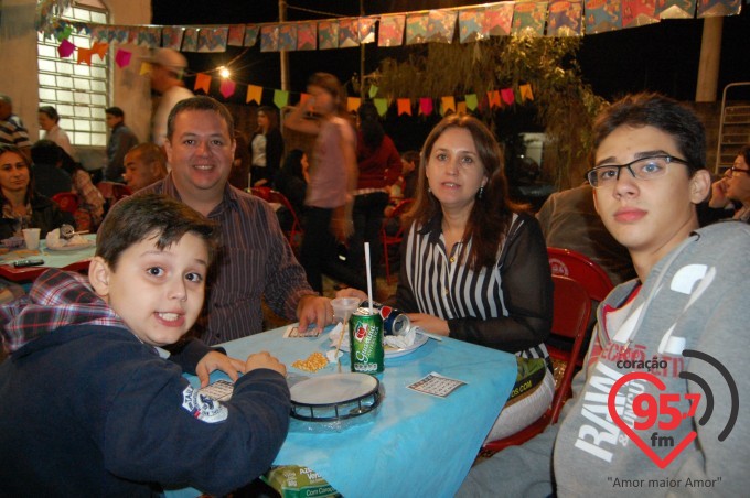 Capela N.S. Aparecida, no jardim Monte alegre, realiza festa junina