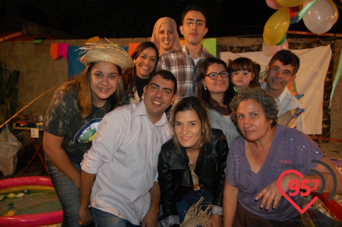 Capela N.S. Aparecida, no jardim Monte alegre, realiza festa junina