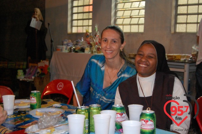 Capela N.S. Aparecida, no jardim Monte alegre, realiza festa junina
