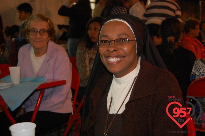 Capela N.S. Aparecida, no jardim Monte alegre, realiza festa junina