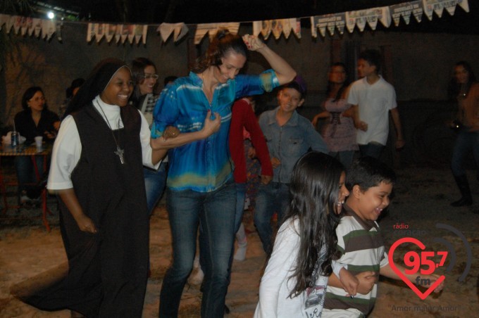 Capela N.S. Aparecida, no jardim Monte alegre, realiza festa junina