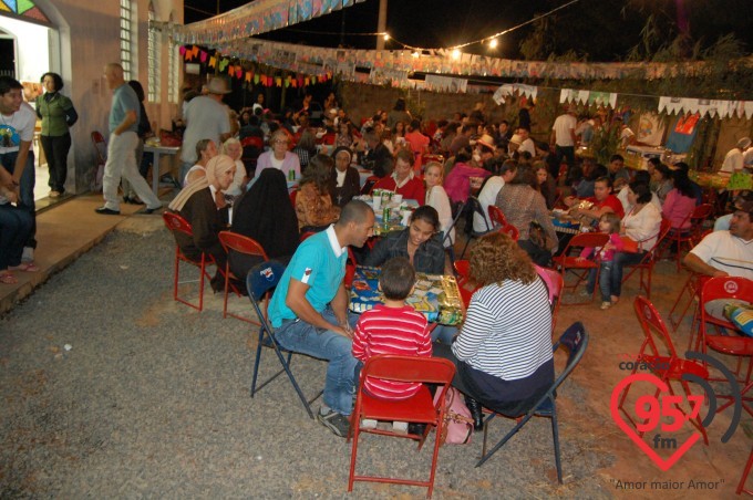 Capela N.S. Aparecida, no jardim Monte alegre, realiza festa junina