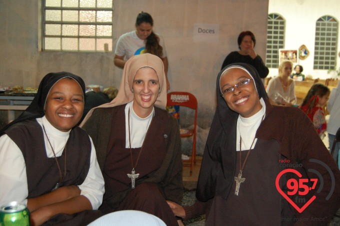 Capela N.S. Aparecida, no jardim Monte alegre, realiza festa junina