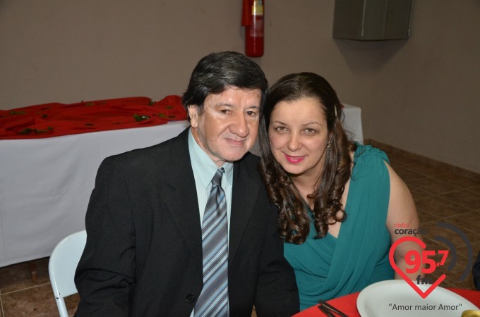 Jantar dançante dos namorados em Itaporã