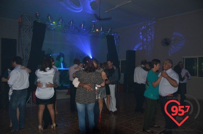 Jantar dançante dos namorados em Itaporã