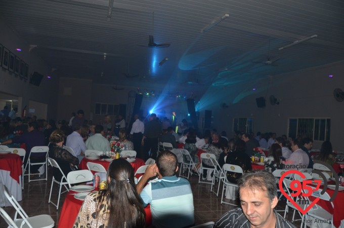 Jantar dançante dos namorados em Itaporã