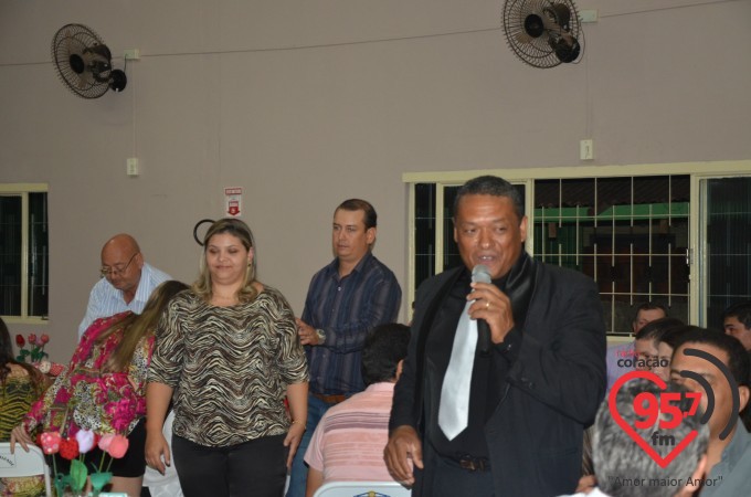 Jantar dançante dos namorados em Itaporã