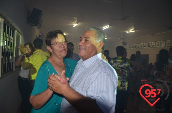 Jantar dançante dos namorados em Itaporã