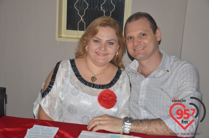 Jantar dançante dos namorados em Itaporã