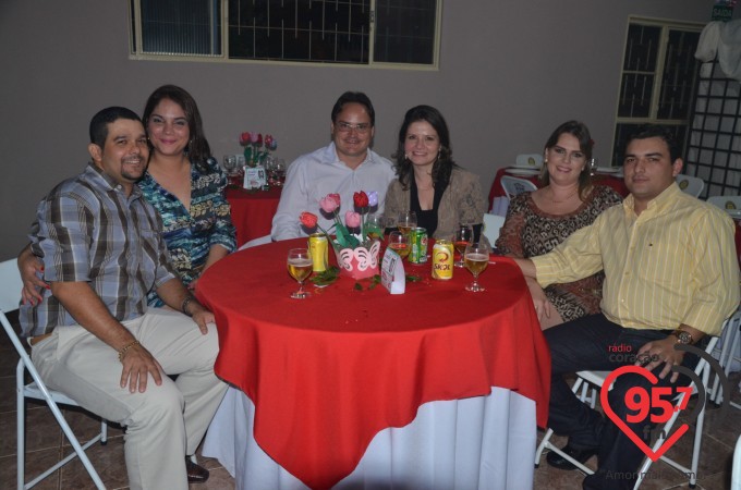 Jantar dançante dos namorados em Itaporã