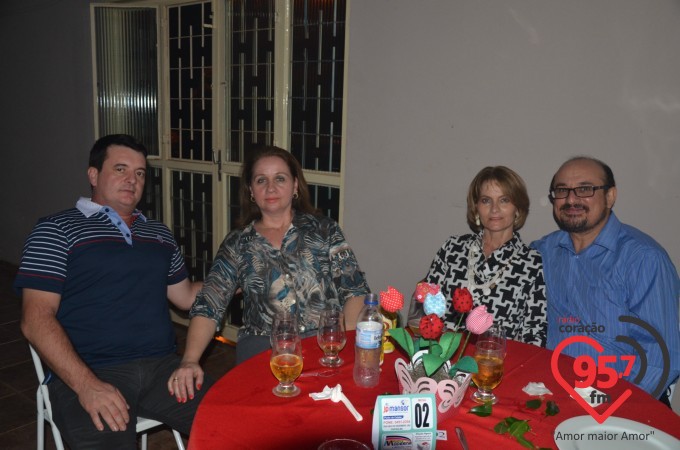 Jantar dançante dos namorados em Itaporã