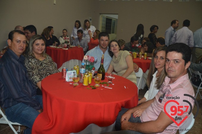 Jantar dançante dos namorados em Itaporã