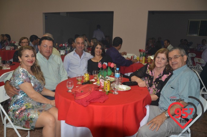 Jantar dançante dos namorados em Itaporã