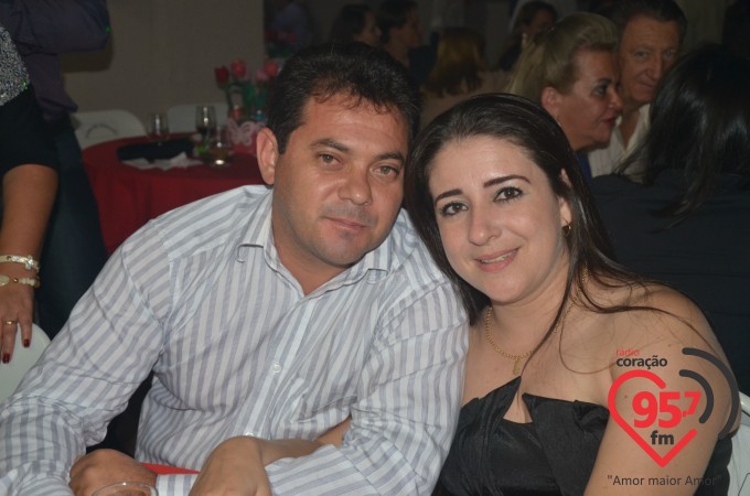 Jantar dançante dos namorados em Itaporã
