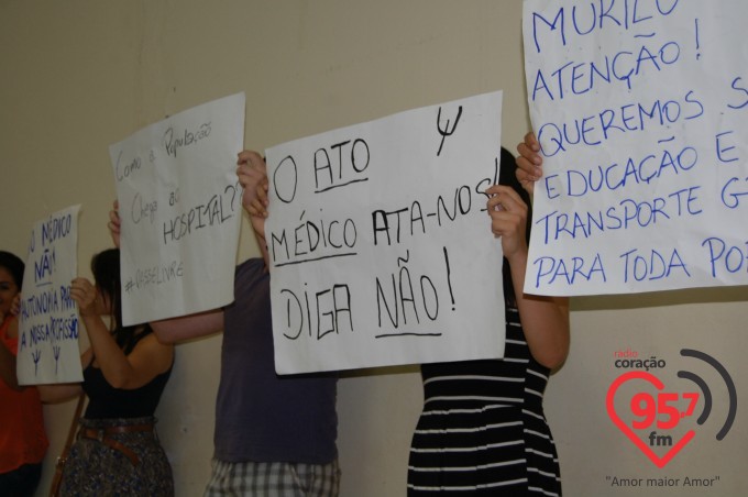 ‘Não falta médico, há má distribuição’ afirma Mandetta.
