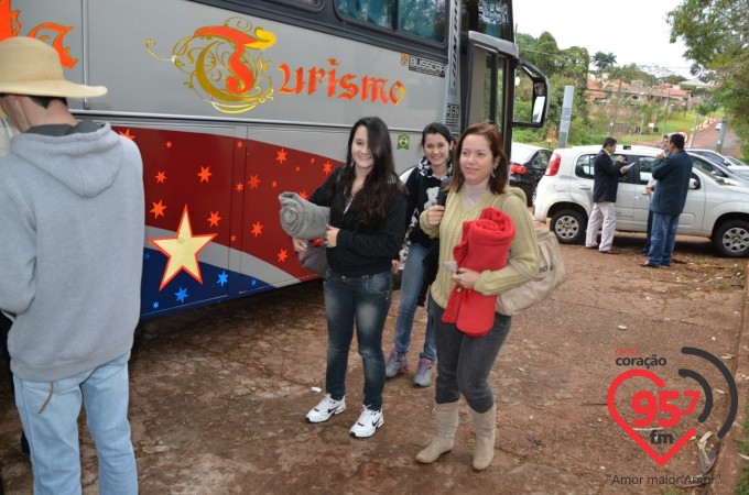 Paróquia São Carlos embarca 3 ônibus com destino JMJ-Rio 2013