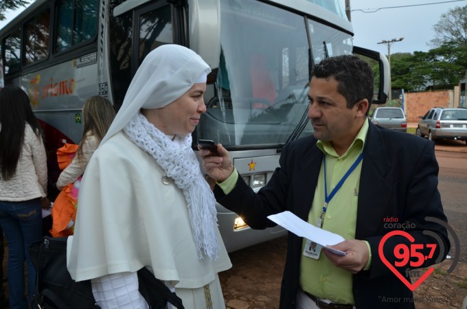 Paróquia São Carlos embarca 3 ônibus com destino JMJ-Rio 2013