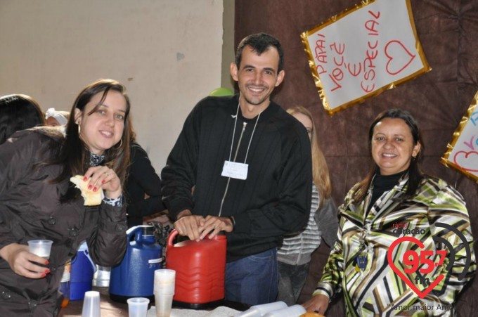 Paróquia N. S. Aparecida homenageia os papais dos catequizandos