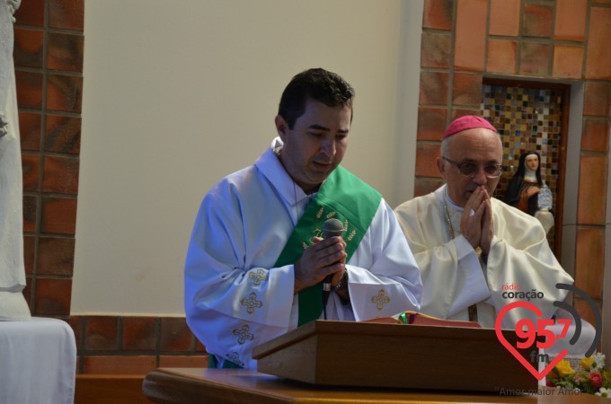 Missa no mosteiro homenageia Padres e Diáconos