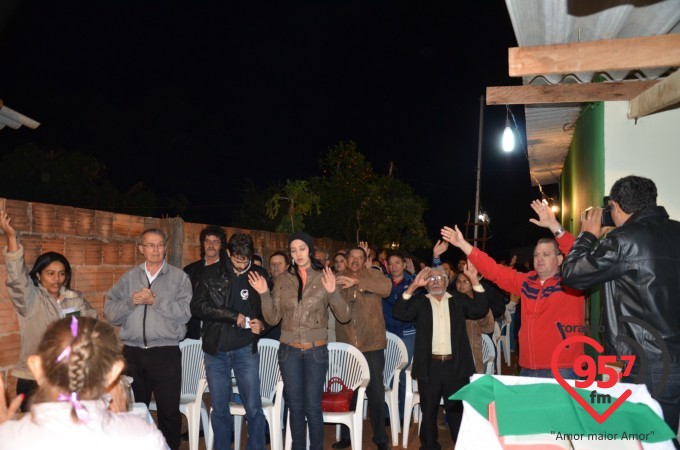 Missa em ação de graças pela entrega da nova casa de Dona Tereza