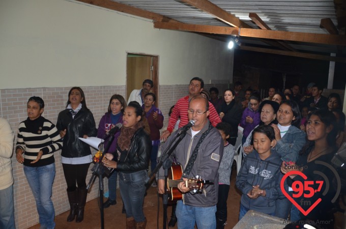 Missa em ação de graças pela entrega da nova casa de Dona Tereza