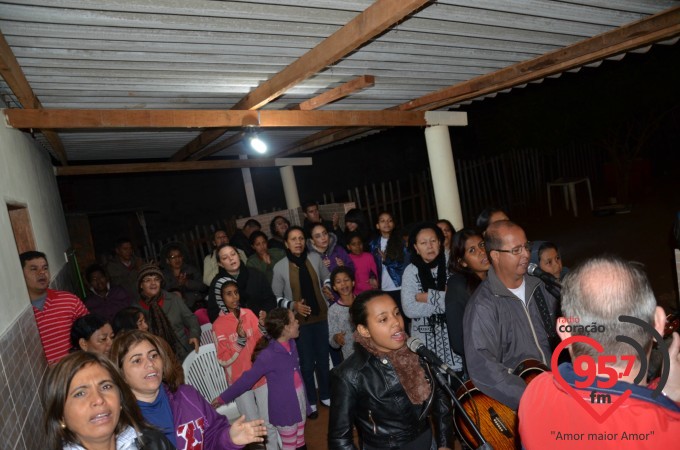 Missa em ação de graças pela entrega da nova casa de Dona Tereza