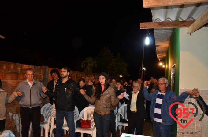 Missa em ação de graças pela entrega da nova casa de Dona Tereza