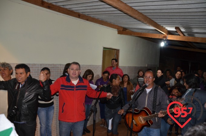 Missa em ação de graças pela entrega da nova casa de Dona Tereza