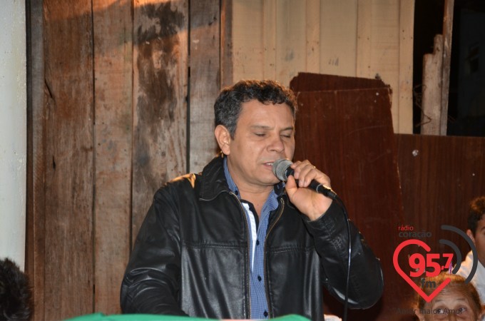 Missa em ação de graças pela entrega da nova casa de Dona Tereza