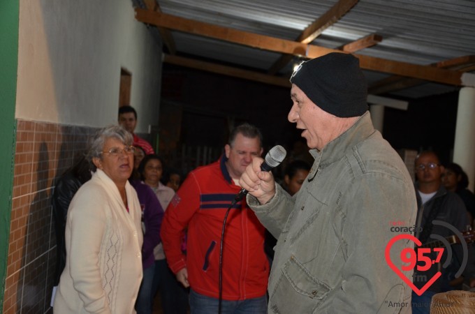 Missa em ação de graças pela entrega da nova casa de Dona Tereza
