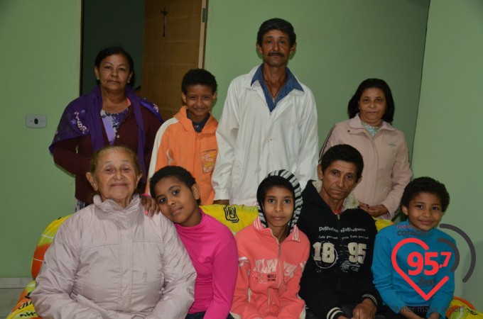 Missa em ação de graças pela entrega da nova casa de Dona Tereza