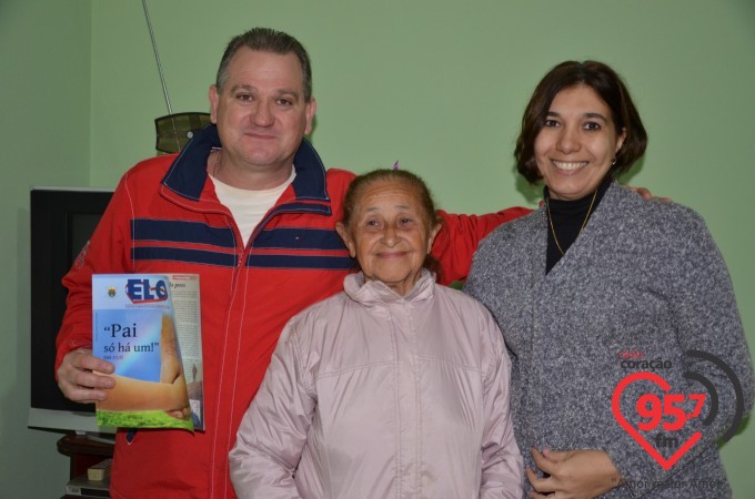 Missa em ação de graças pela entrega da nova casa de Dona Tereza