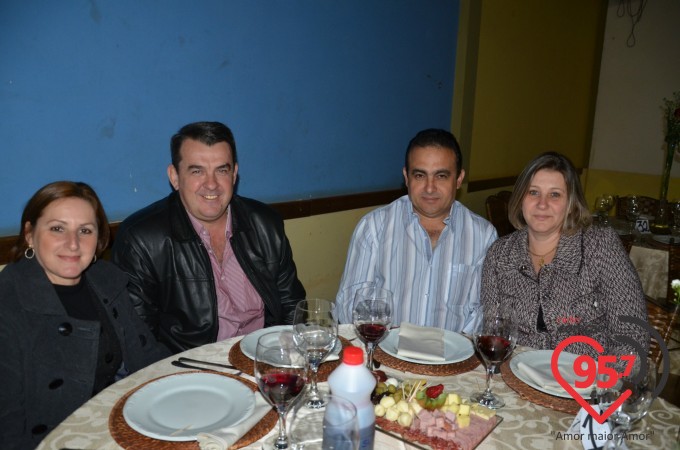 São João Batista organiza jantar dançante para casais
