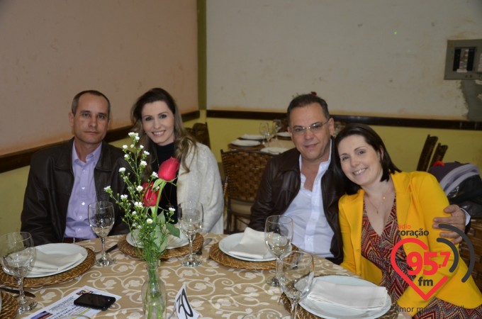 São João Batista organiza jantar dançante para casais