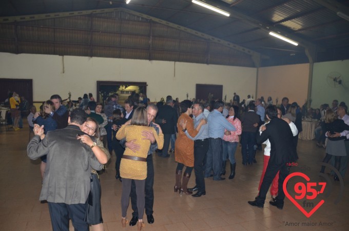 São João Batista organiza jantar dançante para casais
